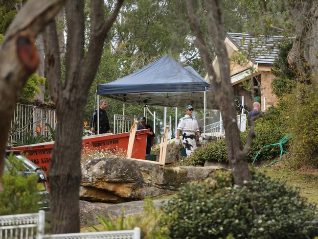 The forensic search at the former Bayview home of missing woman, Lynette Dawson. Picture: Tim Hunter.