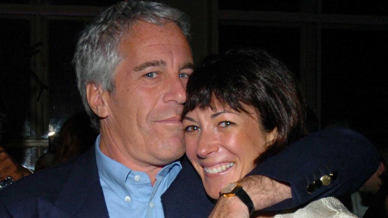 Ghislaine Maxwell Trial Court Proven Pics Of Socialite Massaging