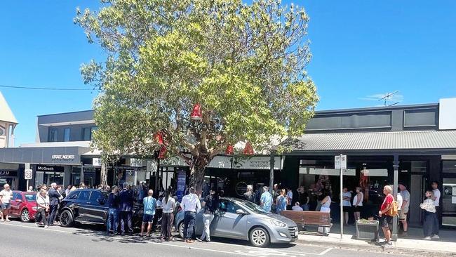 The auction at 317 Pakington St, Newtown, attracted a crowd.