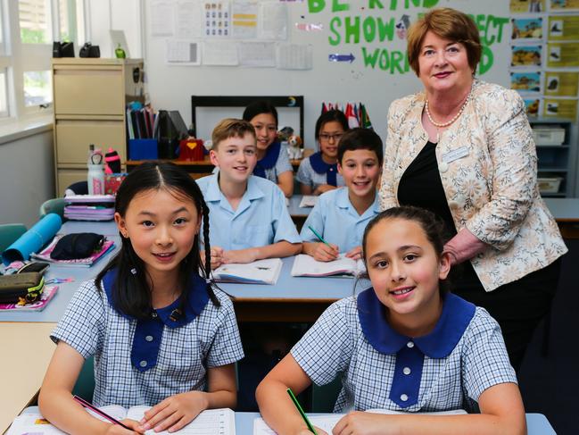 SYDNEY, AUSTRALIA - November 15: Jessica Zhu and Layla Seiffert in the classroom with Principal Mrs Maree Sumpton at Hornsby North Public School in Sydney on November 15th, 2019. Photo by Gaye Gerard/ Daily Telegraph