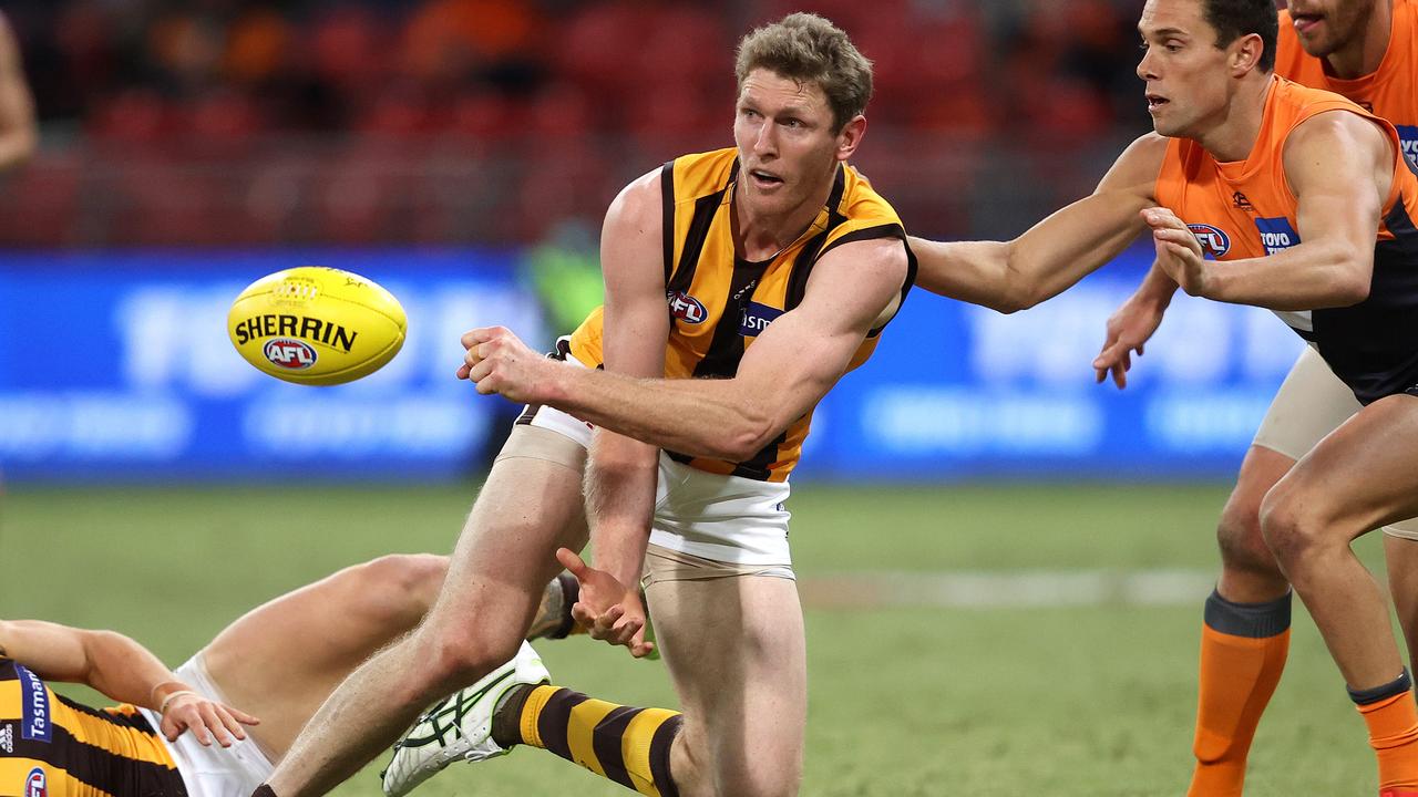 Hawthorn's Ben McEvoy and Giants Josh Kelly during AFL match between the GWS Giants and Hawthorn at Giants Stadium. Picture. Phil Hillyard