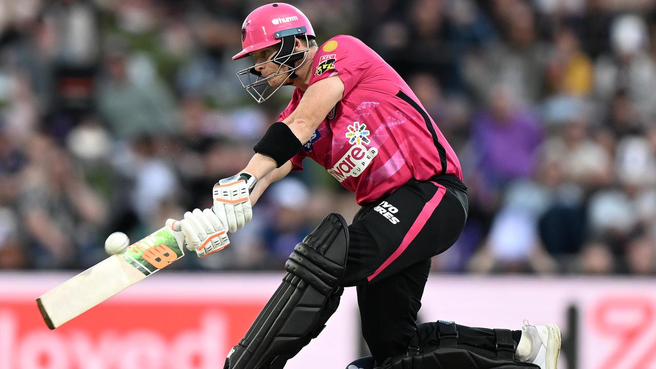 Steve Smith has been smacking sixes for fun in the BBL. Picture: Steve Bell / Getty Images