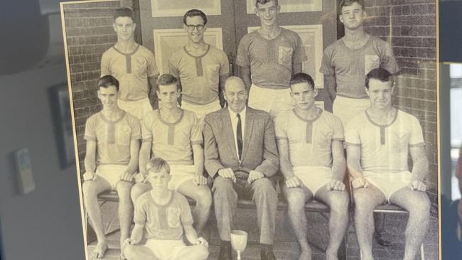 An image of the 1963 Head of the River winners from Churchie.