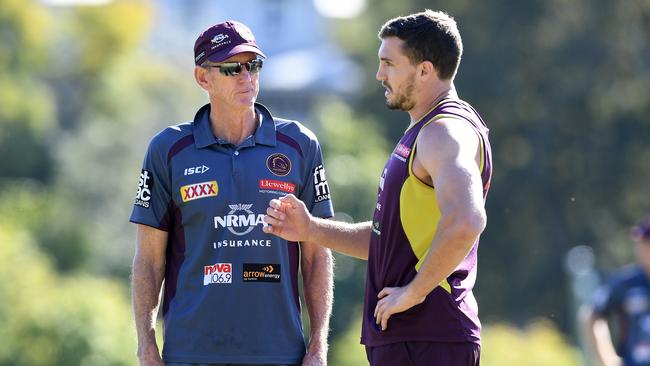 Oates is looking at a future without Bennett. (AAP Image/Dave Hunt)