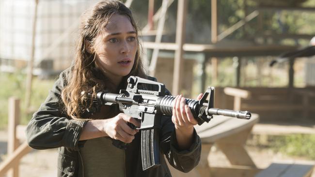 Alycia Debnam-Carey as Alicia Clark - Fear the Walking Dead _ Season 3, Episode 12 - Photo Credit: Richard Foreman, Jr/AMC