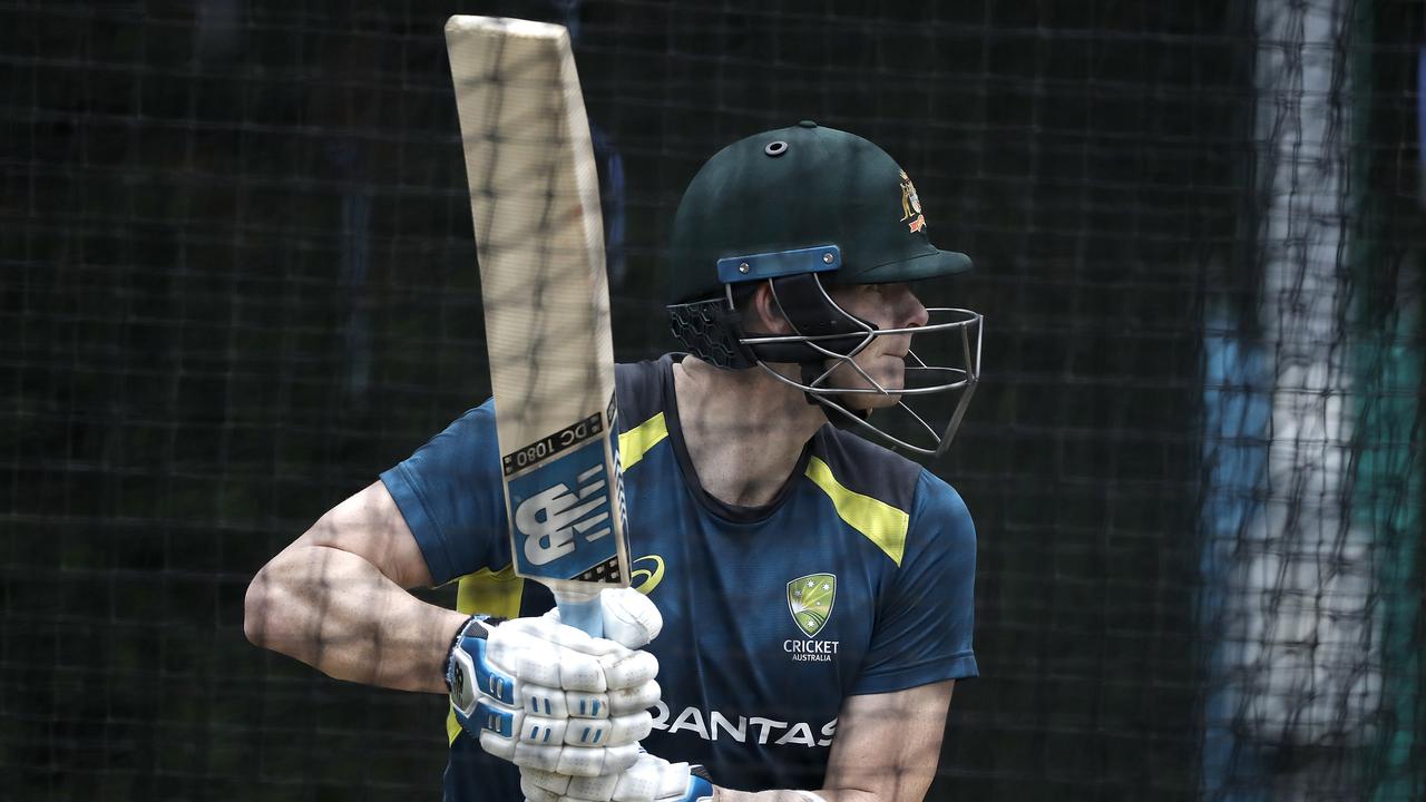 Justin Langer is confident Steve Smith will make a successful Test return from concussion.