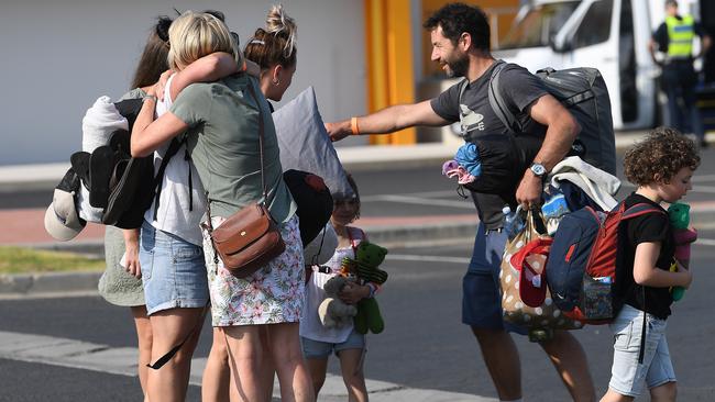 Mallacoota bushfires evacuees arrive at the Somerville Recreation Centre. Picture: AAP