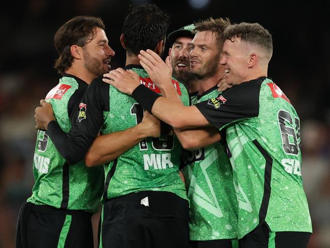 MELBOURNE, AUSTRALIA - JANUARY 12: Mark Steketee of the Stars  celebrates after taking the wicket of Josh Brown of the Renegades during the BBL match between Melbourne Renegades and Melbourne Stars at Marvel Stadium, on January 12, 2025, in Melbourne, Australia. (Photo by Robert Cianflone/Getty Images)