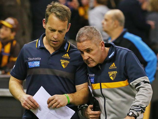 AFL Round 21 - Hawthorn v Port Adelaide at Etihad Stadium , Coach Alastair Clarkson has  a quiet word with Chris Fagan after the match. Melbourne.  21st August 2015. Picture: Colleen Petch.