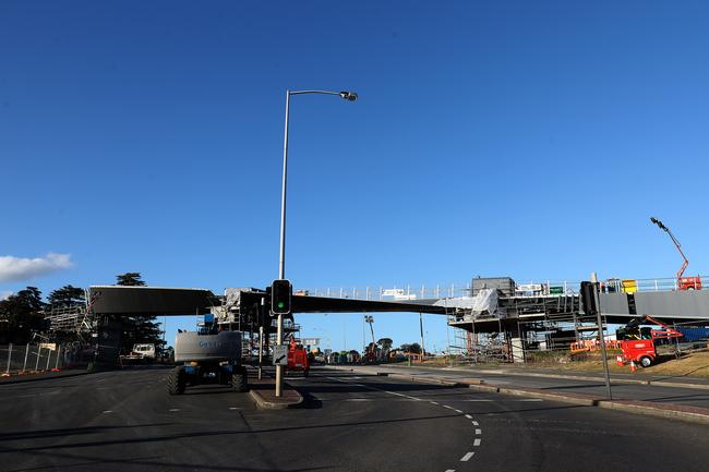 Construction of the Bridge of Remembrance across the Tasman Highway in Hobart. Picture: NIKKI DAVIS-JONES