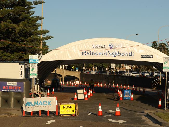 The Bondi testing clinic before opening time on NYE. Picture: John Grainger