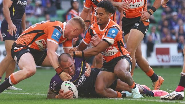 Nelson Asofa-Solomona barges is way to a try against the Wests Tigers. Picture: Mike Owen/Getty Images