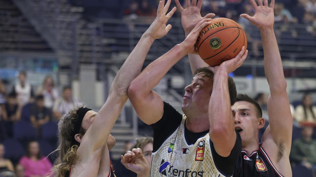 Sam Mennenga in heavy traffic at the NBL Blitz. (Photo by Russell Freeman/Getty Images for NBL)