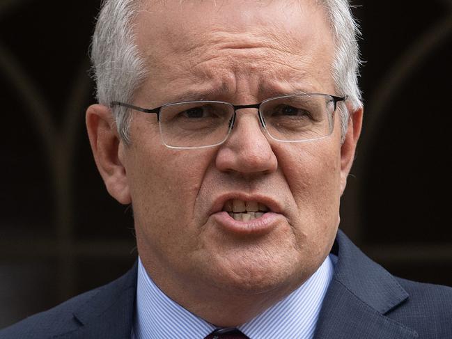 Daily Telegraph. 29, December, 2021.Prime minister Scott Morrison speaking at Kirribilli House, today.Picture: Justin Lloyd.