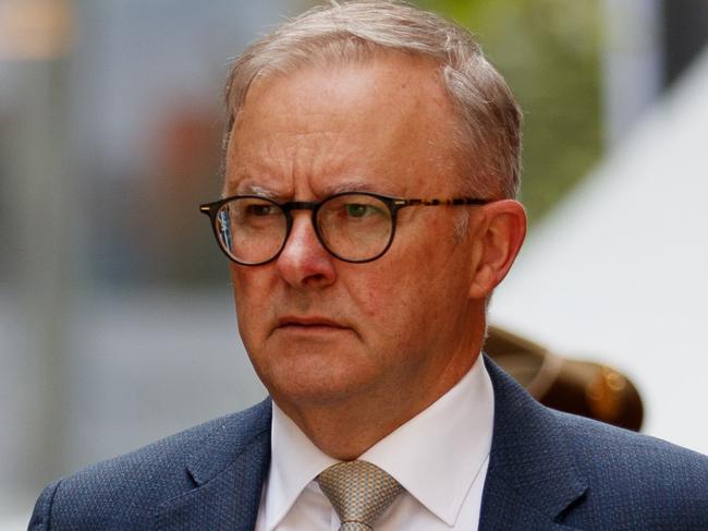 SYDNEY, AUSTRALIA - NewsWire Photos NOVEMBER 11, 2022:  Prime Minister Anthony Albanese attends a Remembrance Day service at the Martin Place cenotaph to honour the service and sacrifice of AustraliaÃ•s service men and women. Picture: NCA NewsWire / Nikki Short