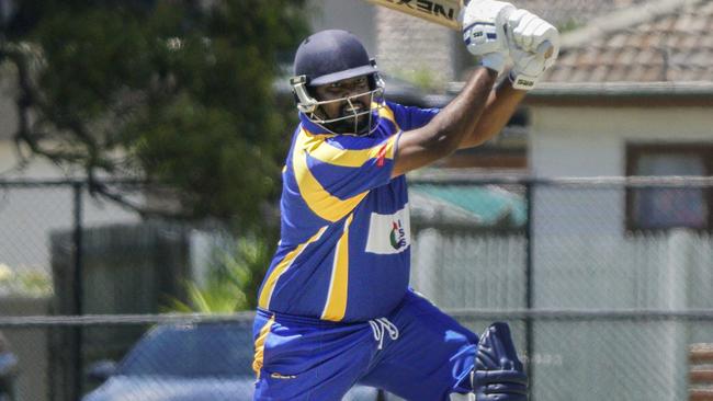 Janaka Liyanabadalge in action for Noble Park. Picture: Valeriu Campan