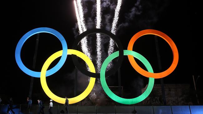 RIO DE JANEIRO, BRAZIL - MAY 20: The Olympic Rings are unveiled at a ceremony at Madureira Park May 20, 2015 in Rio de Janeiro, Brazil. (Photo by Matthew Stockman/Getty Images)
