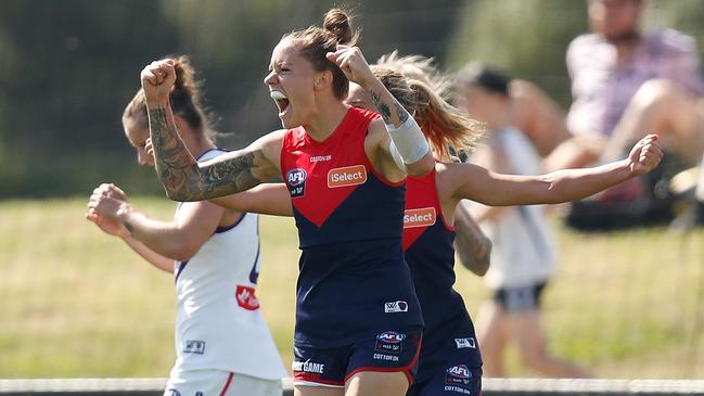 Bianca Jakobsson celebrates a goal.