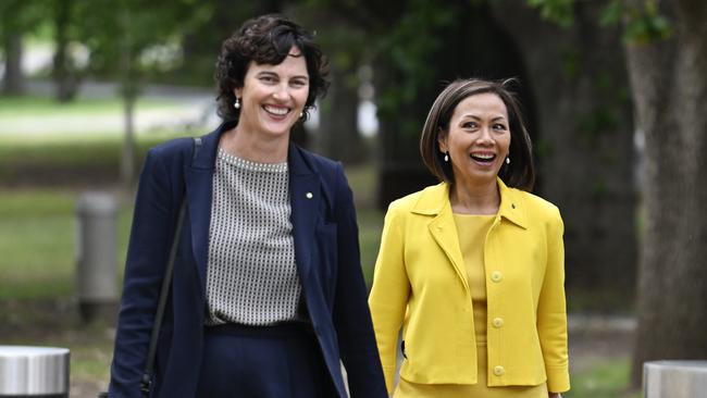 Kate Chaney and Dai Le arrive at The Lodge in Canberra. Picture: Martin Ollman / The Australian