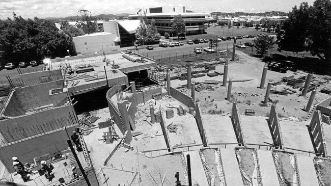 Construction of the Mackay Entertainment Centre gets underway in 1987. Picture: Daily Mercury Archives