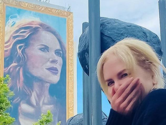 Nicole Kidman reacts to seeing her mural that was painted recently in Kings Cross, Sydney. Picture: instagram https://www.instagram.com/p/CHoUS9VJVvE/