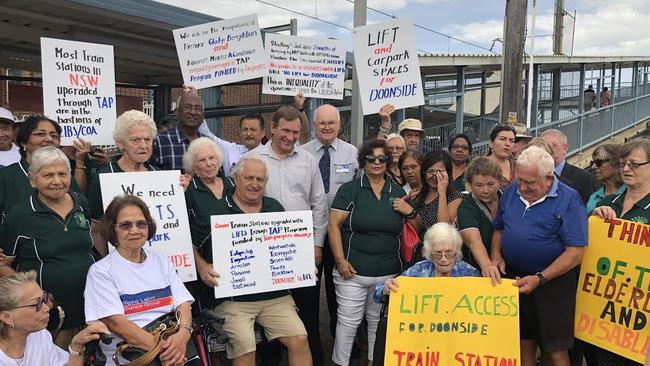 Blacktown State Labor MP Stephen Bali and Liberal candidate Allan Green with Doonside residents before the 2019 State Election. Picture: Kate Lockley