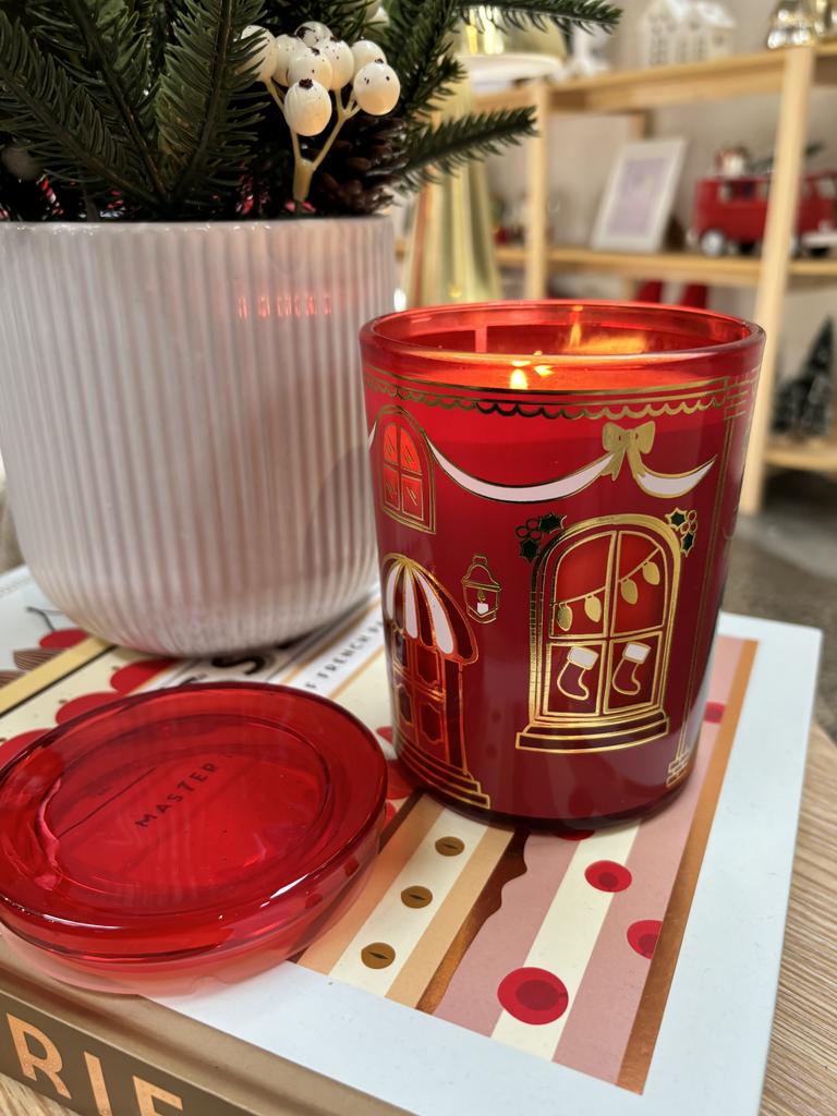 This festive candle has been described as a ‘dupe’ of a popular Australian brand. Picture: news.com.au