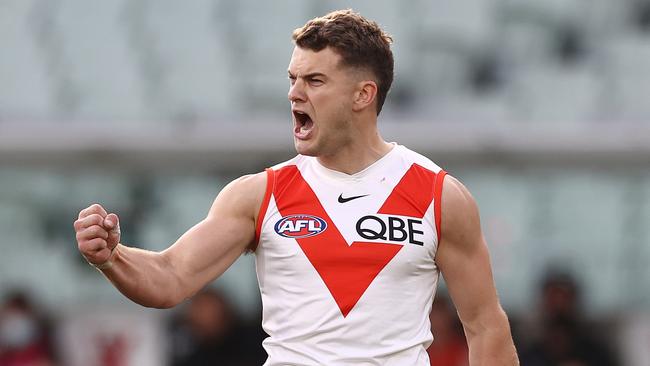 AFL Round 20. Essendon v Sydney Swans at the MCG, Melbourne. 01/08/2021.   Sydneys Tom Papley celebrates goal during the 1st qtr.    .  Pic: Michael Klein