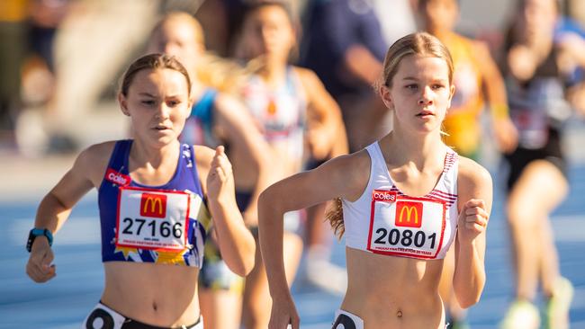 Triple gold medallist Philippa Quarrell from Allambie Heights winning her 800m final. Philippa also won gold in 1500 and 3000m.