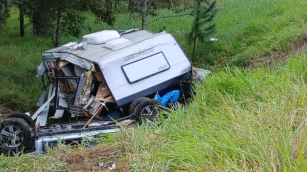 Man dead, woman seriously injured in Bruce Hwy caravan carnage