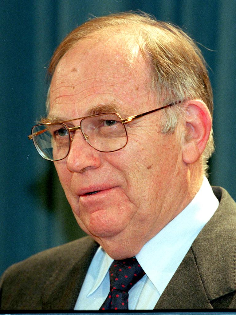 21 Aug 2000 Retired QLD Supreme Court Judge Alan George Demack, AO, became the first Integrity Commissioner in Aust after being appointed by the QLD Govt. picBarry/Pascoe headshot