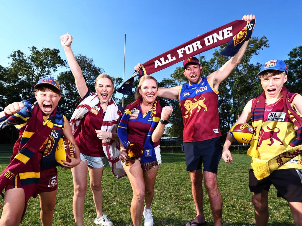 Footy fans will be treated to bright, sunny skies at the ’G on Saturday. Picture: Brendan Radke