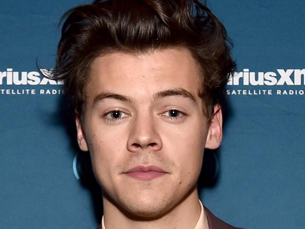 WEST HOLLYWOOD, CA - MAY 17:  Harry Styles poses for SiriusXM from The Roxy Theatre on May 17, 2017 in West Hollywood, California.  (Photo by Emma McIntyre/Getty Images for SiriusXM)