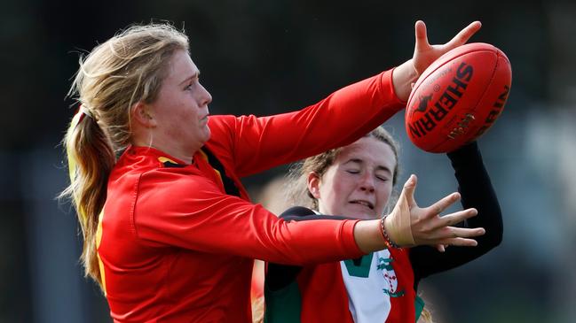 Sara Kennedy of Ballarat Clarendon College and Ida Laherty of Clonard College compete for the ball. Picture: Dylan Burns/AFL Photos via Getty Images