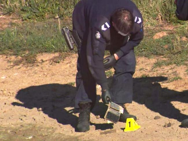 Police find a mobile phone in their search for Samantha Murphy’s body. Picture: 9News