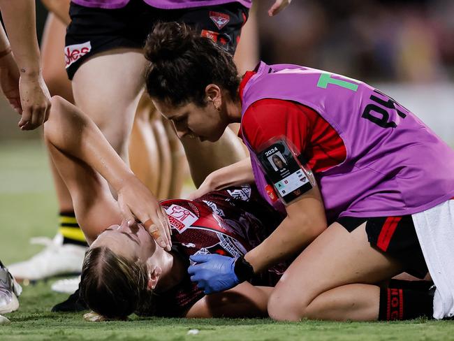 Stephanie Wales after rupturing her ACL in Darwin. Picture: Dylan Burns/AFL Photos via Getty Images.