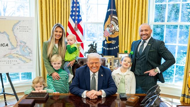 Conor McGregor, with his family at the Oval Office.