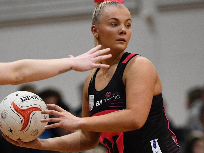 Action from Tango's win over Metro Jets last Friday. Picture: On the Ball Media/Netball SA