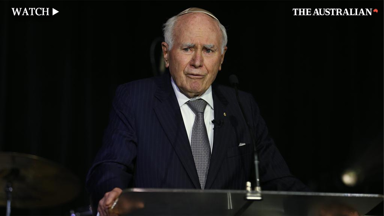 John Howard delivers rousing speech on antisemitism