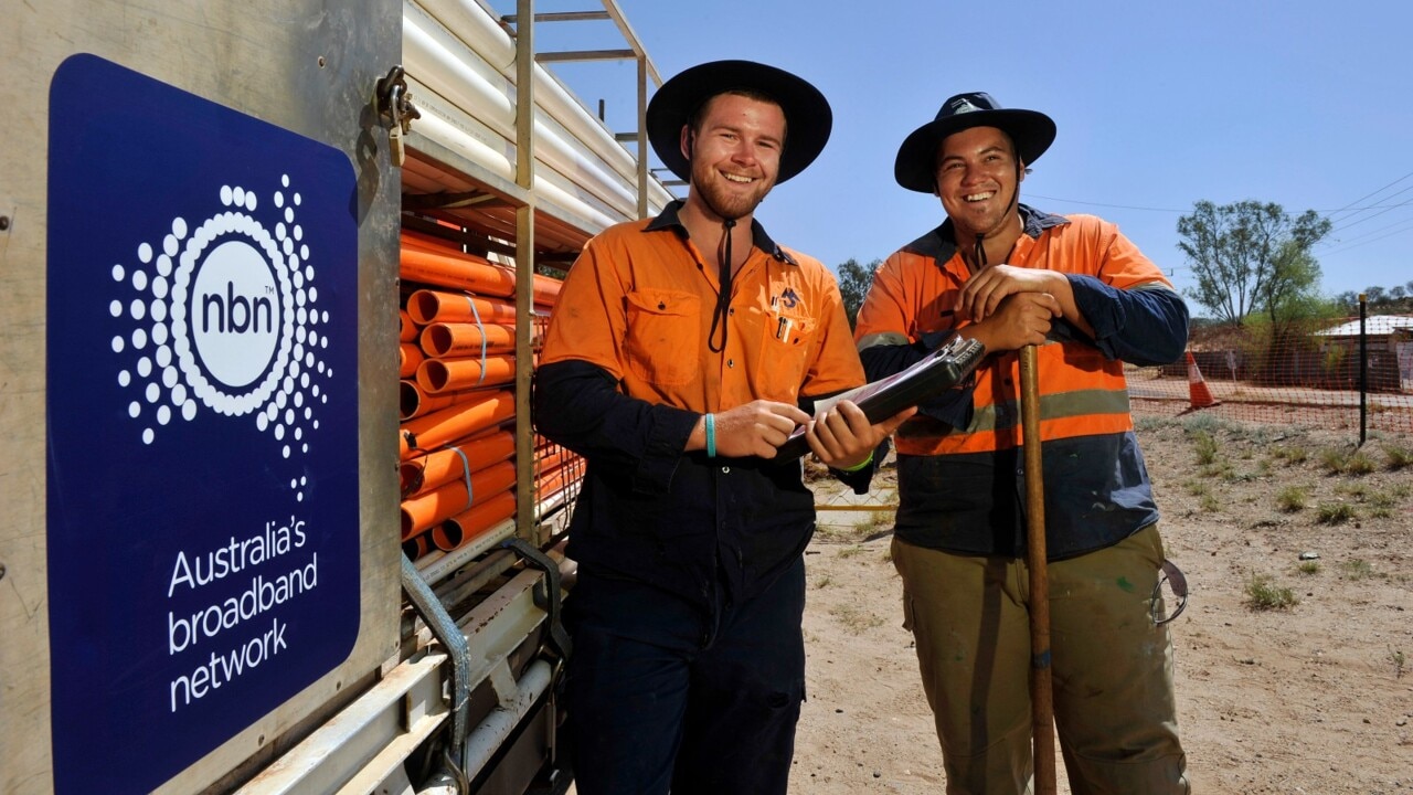 Jacqui Lambie hits out at 'shameful' NBN