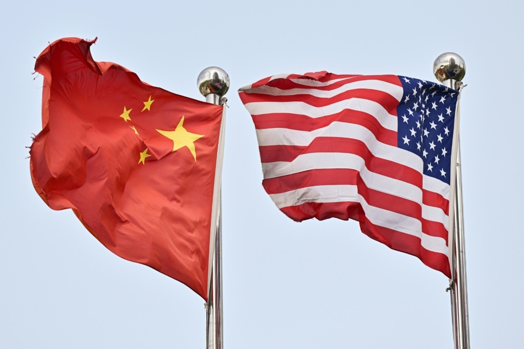 Hopes rise as US and China hold second day of trade talks