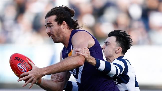 Alex Pearce was enormous in Fremantle’s win over Geelong. Picture: Michael Willson/AFL Photos via Getty Images.