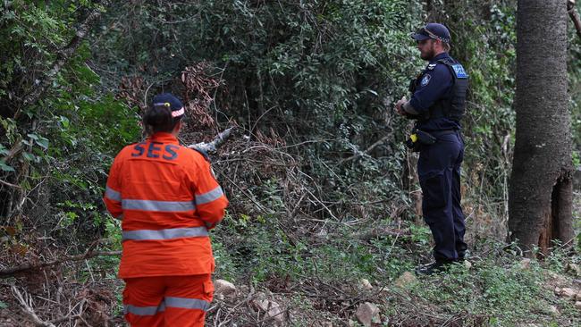 Police and SES conduct a search in Good Night Scrub National Park looking for the missing 17 year old Pheobe Bishop. Pics Adam Head