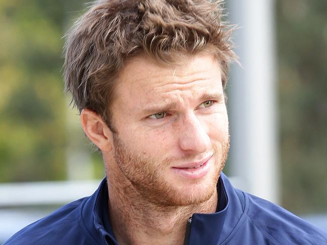 Carlton players doing recovery...looking for all .....including Malthouse Lachie Henderson arrives for recovery Picture: Norm Oorloff