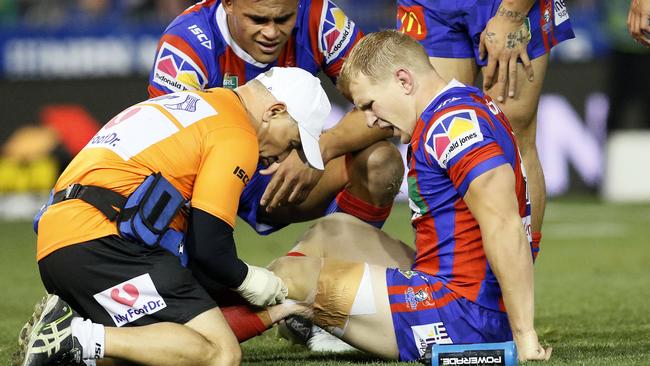 Griffin went down with a serious knee injury. AAP Image/Darren Pateman.