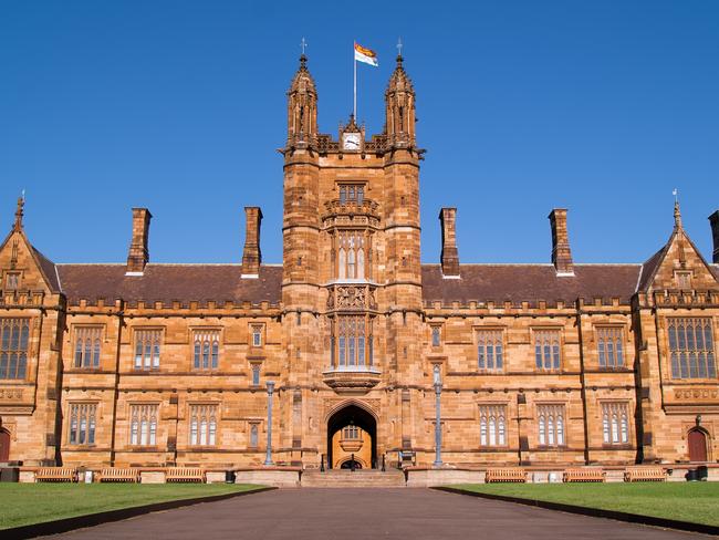 "The main quadrangle building of the University of Sydney, seen from the front lawns. Established in 1850, the university is the oldest in Australia and Oceania."