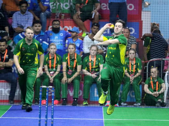 Australian Indoor Cricket team in action during the 2017 World Cup. (Supplied)