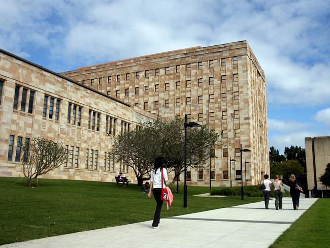 generic student pics at UQ (Uni of Qld) St  Lucia