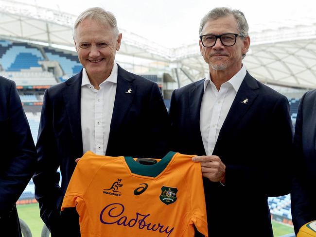 Outgoing Wallabies head coach Joe Schmidt (L) with the man who will replace him, Les Kiss. Picture: AFP