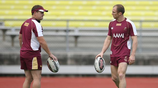  Kevin Walters and Darren Lockyer during Queensland State of Origin training. 